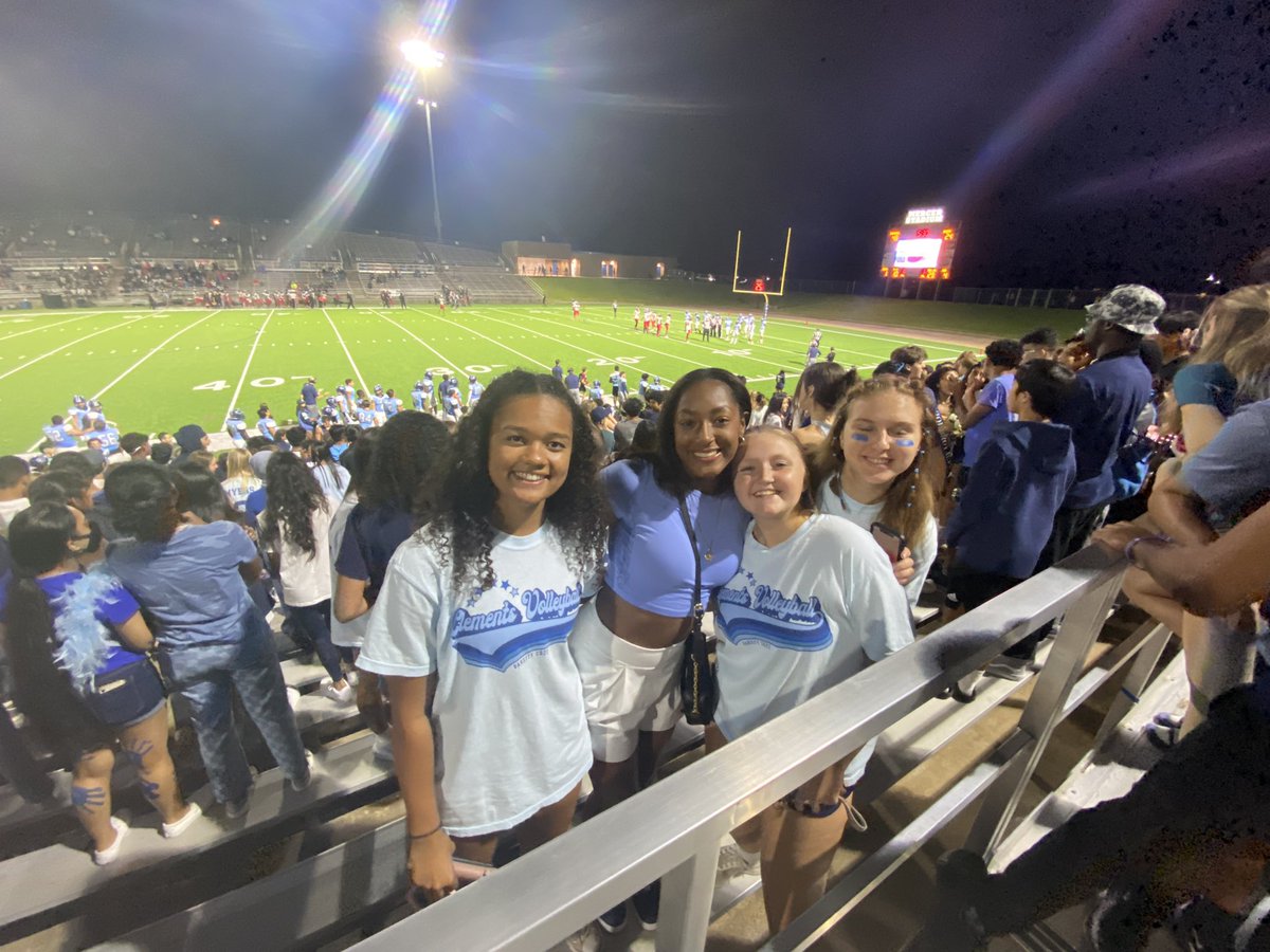 clementsvball's tweet photo. More VB having fun and bringing some NOISE!!! Great win tonight, @CHighFB!! ๐๐ #HOCO2022 #LetsRide #RangerFam https://t.co/MjjqcgqOww