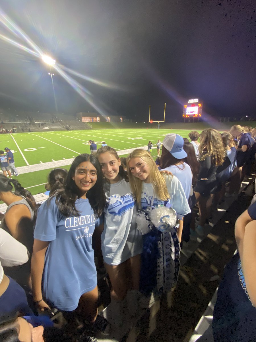 clementsvball's tweet photo. More VB having fun and bringing some NOISE!!! Great win tonight, @CHighFB!! ๐๐ #HOCO2022 #LetsRide #RangerFam https://t.co/MjjqcgqOww