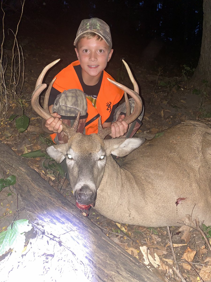 doubleAseedman's tweet photo. Well the boys each shot their first deer during the Iowa Youth season!!! #dadguide https://t.co/uJNGAcATY8