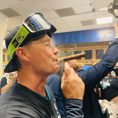 zackbagdon's tweet photo. #NewProfilePic https://t.co/fRvx9UzrVw