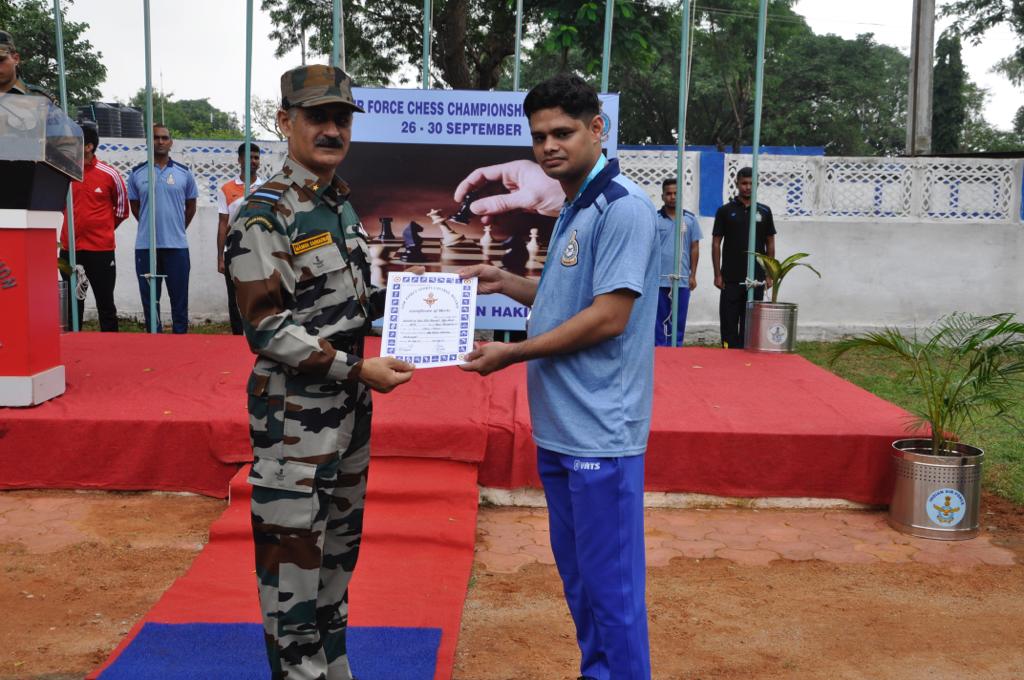 dprohyd's tweet photo. #AirForceChessChampionship culminated on 30th Sep with #MaintenanceCommand winning the championship and #EasternAirCommand stood runners up. Air Cmde Manish Sabharwal, VSM, AOC, AFS Hakimpet congratulated the winners & encouraged all participants to come back stronger next year. https://t.co/uGel5AMpLi