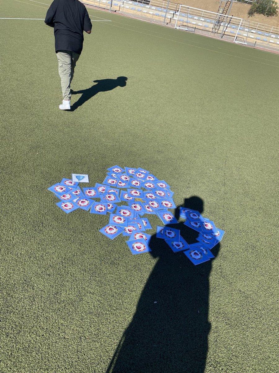 Alejandro tweet media