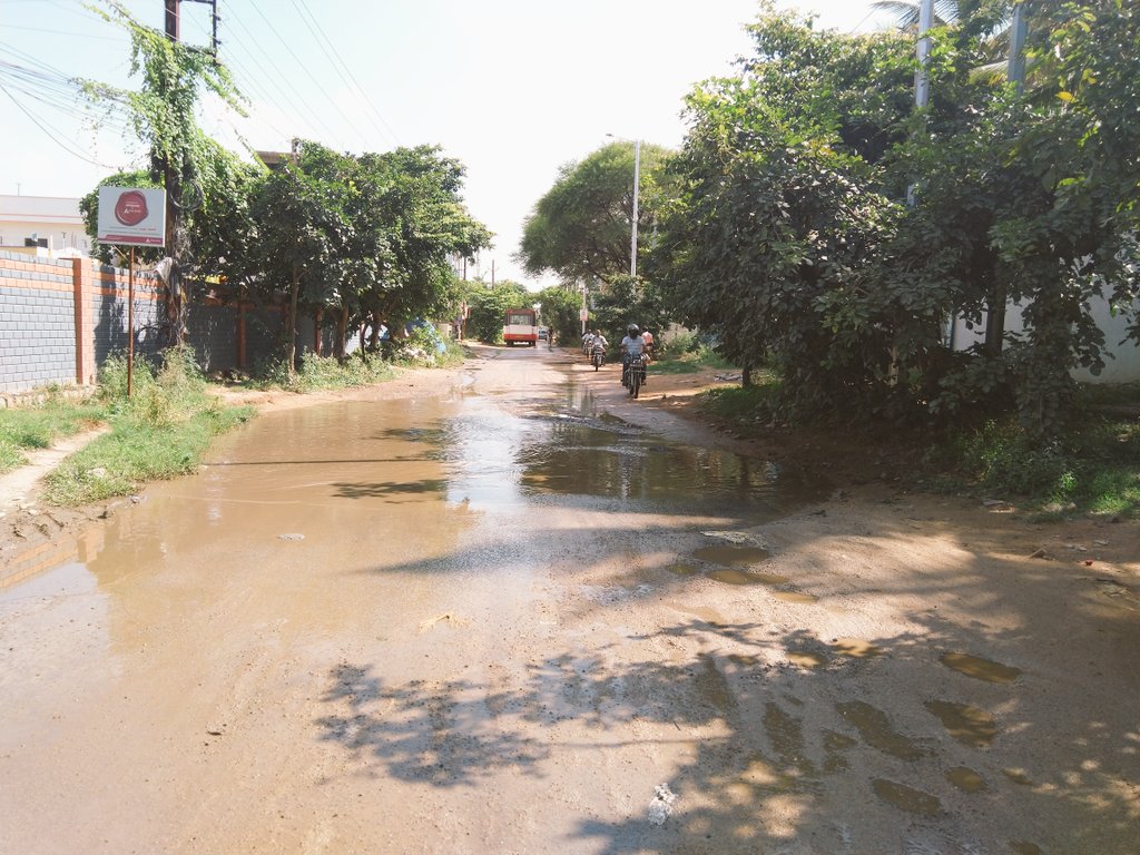 NewBolarum's tweet photo. @KTRTRS Garu #Pothole riddled #NewBolarum #Bolarum to #Turkapally mainroad via #RlyCly #ARKHomes #VBCity Public frustrated with medical/health,drainage&traffic issues,wit delays in even filling potholes it has become terrible.Full Patch work/new road needed urgently,frm5k+Homes🙏🏽 https://t.co/9kN2YGzkBi