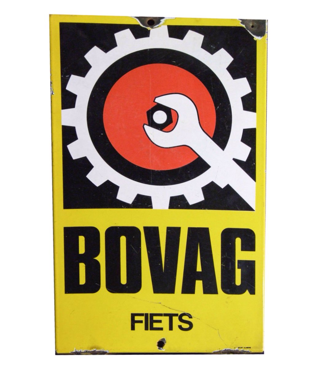 FietsTempelNL's tweet photo. Ja BOVAG! Ook bij reparaties. Wij zijn officieel BOVAG-fietsexpert. En daar trots op. Onderhoud, reparaties en (2ehands-) fietsen en ook - vakkundig advies voor e-bikes en reguliere fietsen - zijn zo gegarandeerd. 
Laat uw fiets gerust vakkundig repareren/onderhouden. #heerlen https://t.co/OzeKAan5Kr