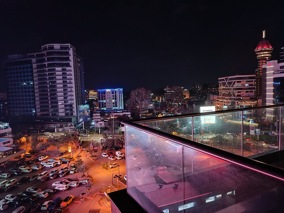 sam_baraka_'s tweet image. Night shot on #redminote11proplus5g