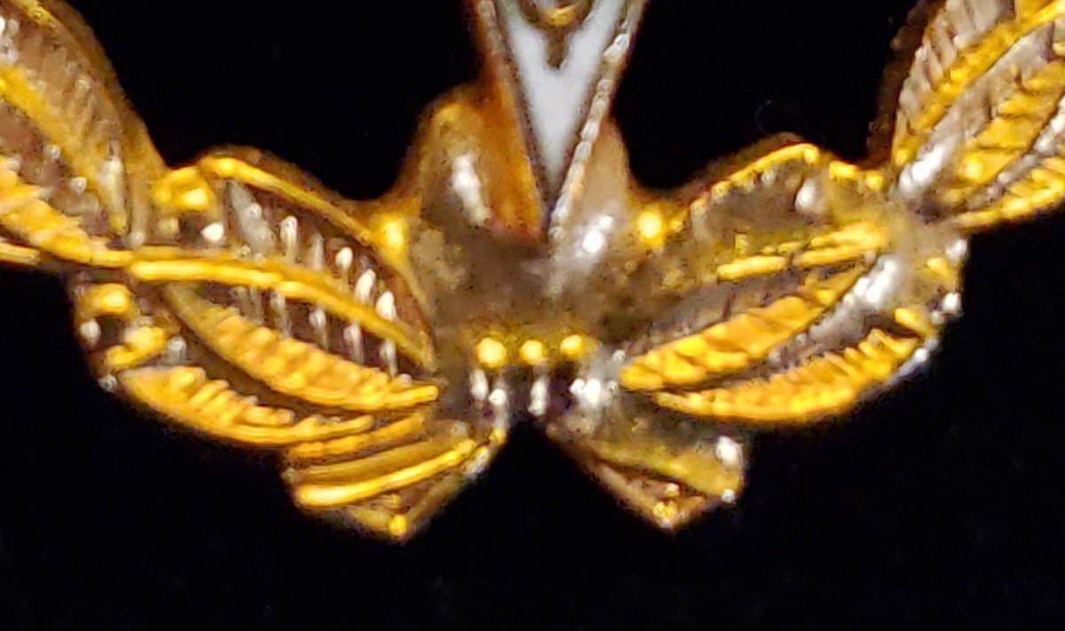 atticesoterica's tweet photo. Vintage Masonic Order of the Eastern Star Laurel Wreath 25 Year Gold Pin, Collectible Freemason Mason https://t.co/6ONsPtbJQX #MyNewTag #Vintage #AtticEsoterica #Etsy #antique #GoldPin https://t.co/2MtiChHacN
