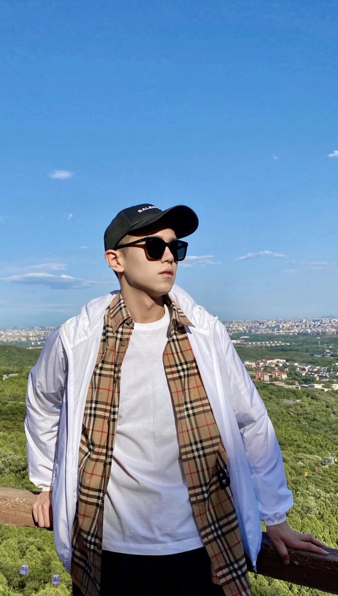 不愿意透露姓名的先生 tweet media