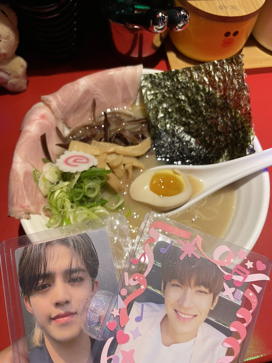 goyangi_ww's tweet photo. 📍츠루멘

동성로 와서 점심먹기!!
배불러요…

@saythehoshing @shuashizzi0615 https://t.co/MYse6ORBtz