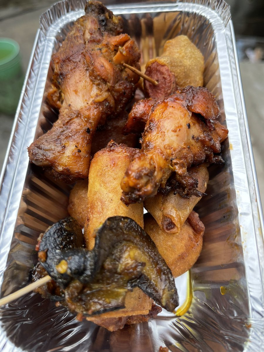 cocktailsNchops's tweet photo. Happy Independence Day 🇳🇬 Nigeria 

We praying for a better Nigeria as we put in the work!

Eat Small Chops
Pray
&amp; 
Love

#Cvchops 
#independence 
#Obidatti023 
#Lagos4MillionMatch 
#lagos4obidatti https://t.co/JFxmfTiZ3V