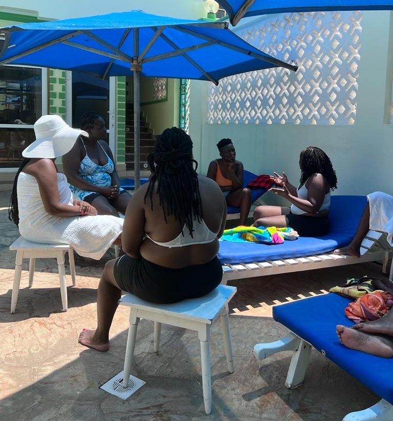 WinnyObure's tweet photo. Sex, sexuality, sexual pleasure, sexual abuse, sexual harrasment and anything related to our bodies is a heavy topic for most young African women. Thanks to safe spaces that allow feminist leaders to have these conversations #WILDfeminists #UndoTheDamage #SeedsofGreatness https://t.co/D4Uem72Ynx
