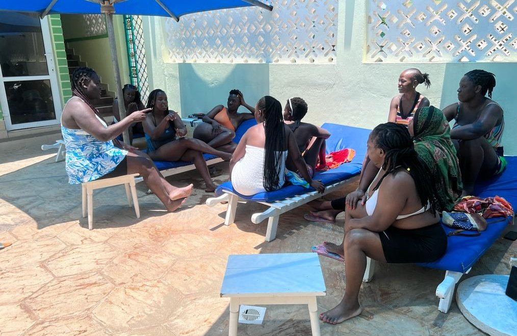 WinnyObure's tweet photo. Sex, sexuality, sexual pleasure, sexual abuse, sexual harrasment and anything related to our bodies is a heavy topic for most young African women. Thanks to safe spaces that allow feminist leaders to have these conversations #WILDfeminists #UndoTheDamage #SeedsofGreatness https://t.co/D4Uem72Ynx