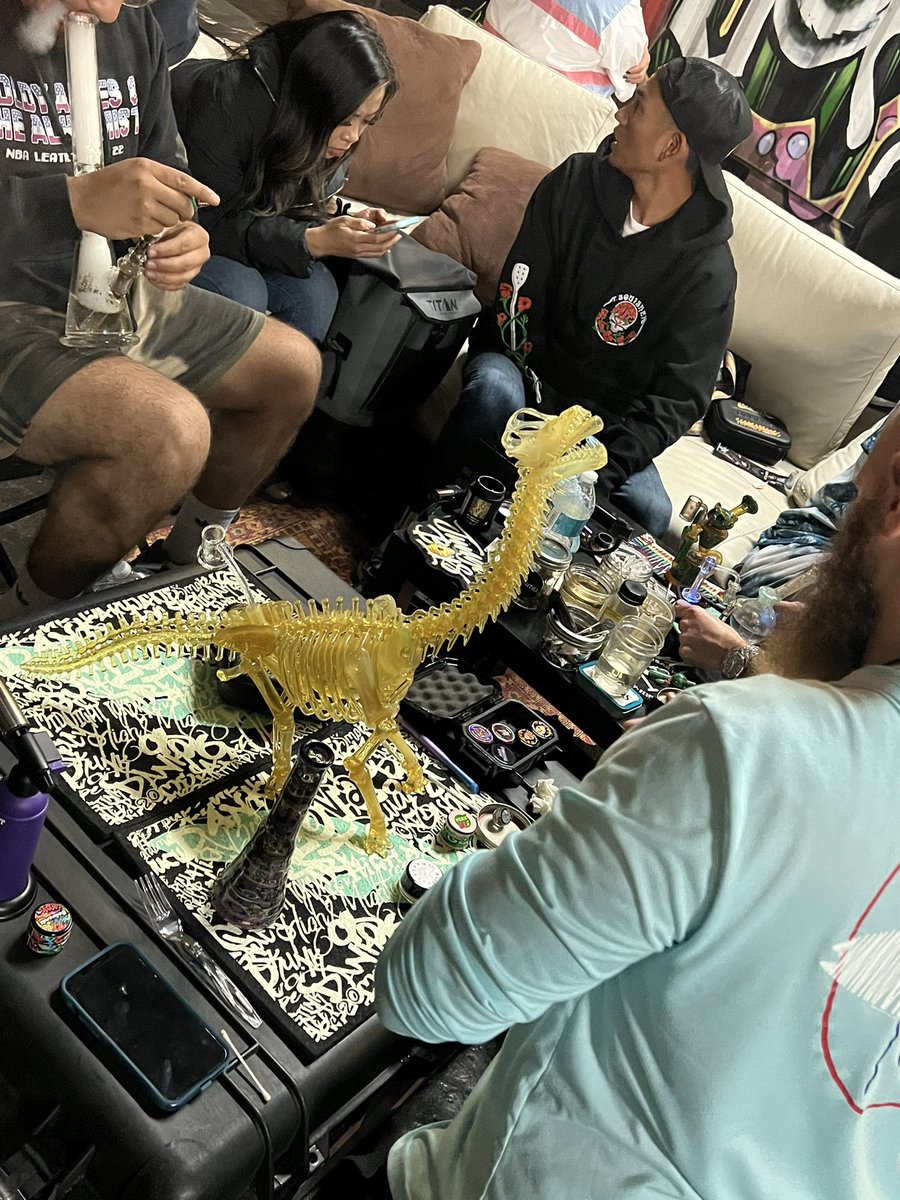 jessethechef's tweet photo. Shit probably cost more than your car https://t.co/Wxj8toyG1S