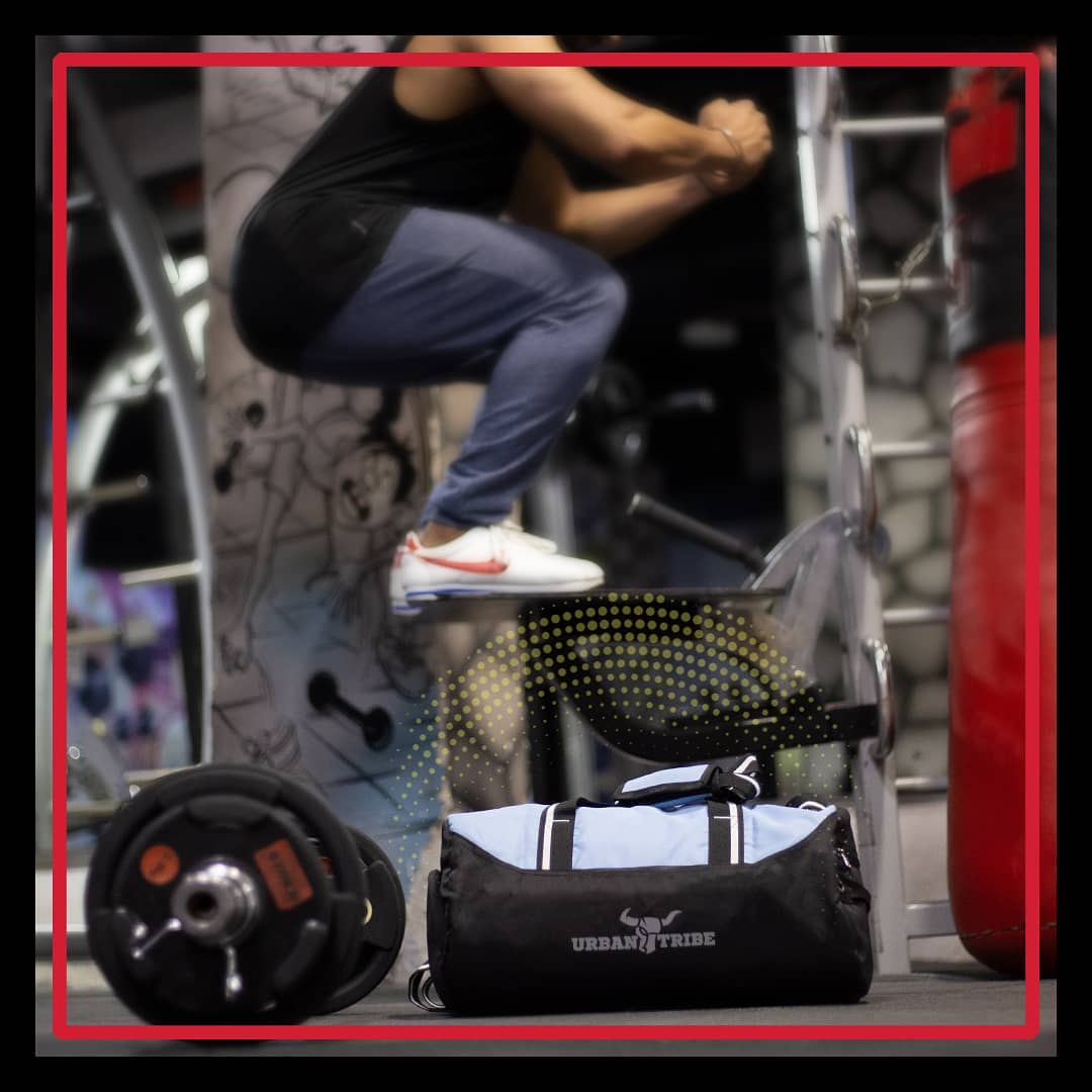 urbantribeindia's tweet photo. #LiveTheFitLife in style with our Bolt #dufflebag.
This bag is perfect for a gym routine or even for a short trip!
https://t.co/r0K0RIDGPd
.
.
#travelbag #traveling #travelbackpack #luggagebag #luggagetrolley #Bags #urbantribe #Traveller #luggage #gymbag #gym #urbantribe https://t.co/1rOQc3c9JL