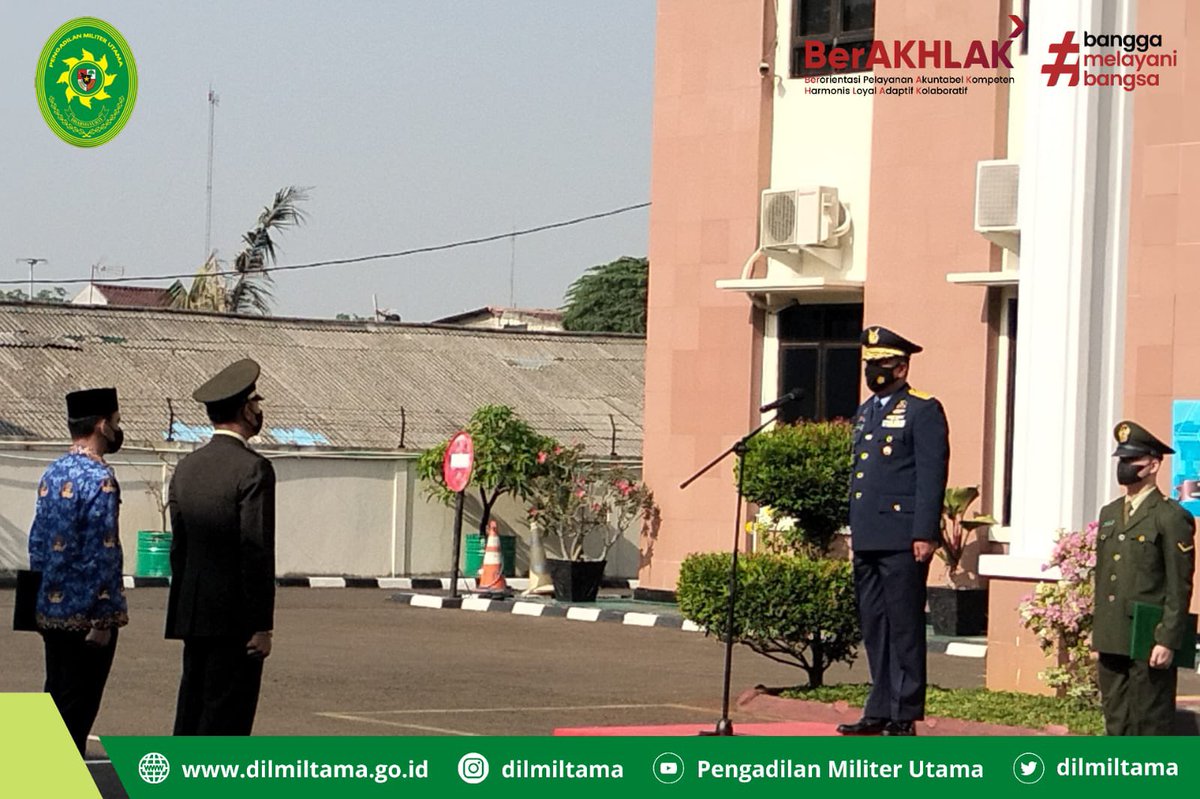 dilmiltama's tweet photo. Jakarta, 1 Oktober 2022.
Plt. Kadilmiltama Marsma TNI Haryo Kusworo, S.H., M.Hum. menjadi Inspektur Upacara Peringatan Hari Kesaktian Pancasila.
Upacara Peringatan Hari Kesaktian Pancasila yang mengusung Tema "Bangkit Bergerak Bersama Pancasila" https://t.co/kUY2WgwTXu