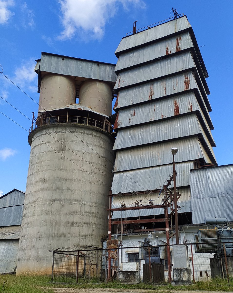 HimbTenyebinlo's tweet photo. Mini Cement Plant, Wazeho!!!

📍Meluri, Phek

PC : @jakob_naga https://t.co/WlUxSSmBkZ