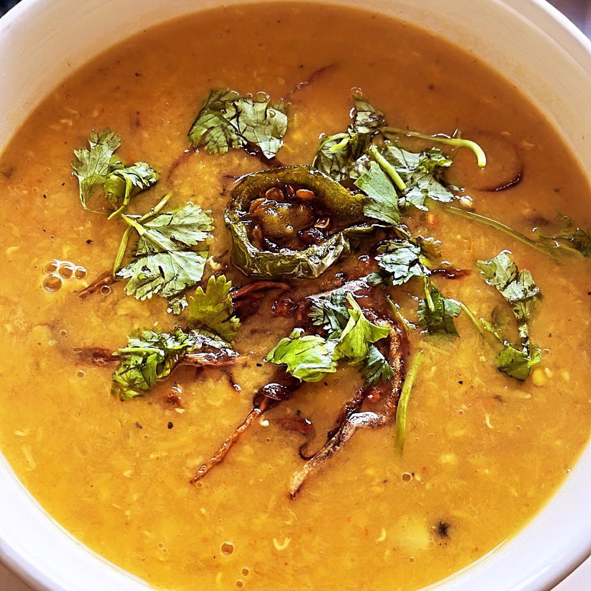 shefhtaj's tweet photo. Made this amazing daal a while ago and I’m never making it any other way again! #daal #lentils #foodie #foodporn #cheflife #chefsontwitter #foodblogger #pakistanicuisine #indiancuisine https://t.co/3DufxmoDAM