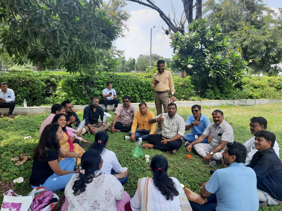 આરોગ્ય કર્મી ને ન્યાય તો નથી જ મળતો પણ શું આ સવેંદનશીલ સરકાર ને 55 દિવસ થી ગ્રામ્યવિસ્તાર ને શહેરી વિસ્તાર મા સેવા થી વંચિત રાખવું એ યોગ્ય છે? 
 #fight_for_healthy_gujarat
<a href="/CMOGuj/">CMO Gujarat</a>
<a href="/Bhupendrapbjp/">Bhupendra Patel</a>
<a href="/PMOIndia/">PMO India</a> <a href="/narendramodi/">Narendra Modi</a>
<a href="/mansukhmandviya/">Dr Mansukh Mandaviya</a>
@Rushikeshmla
<a href="/CRPatilKiSena1/">C R Patil Ki Sena</a>
<a href="/ABPNews/">ABP News</a>