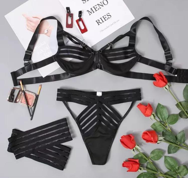 Ugconnect_'s tweet image. @luxe_intimates is your best lingerie plug 😊

Call or What'sApp
0782757124
0705284500
0705816289
#LuxeIntimates
