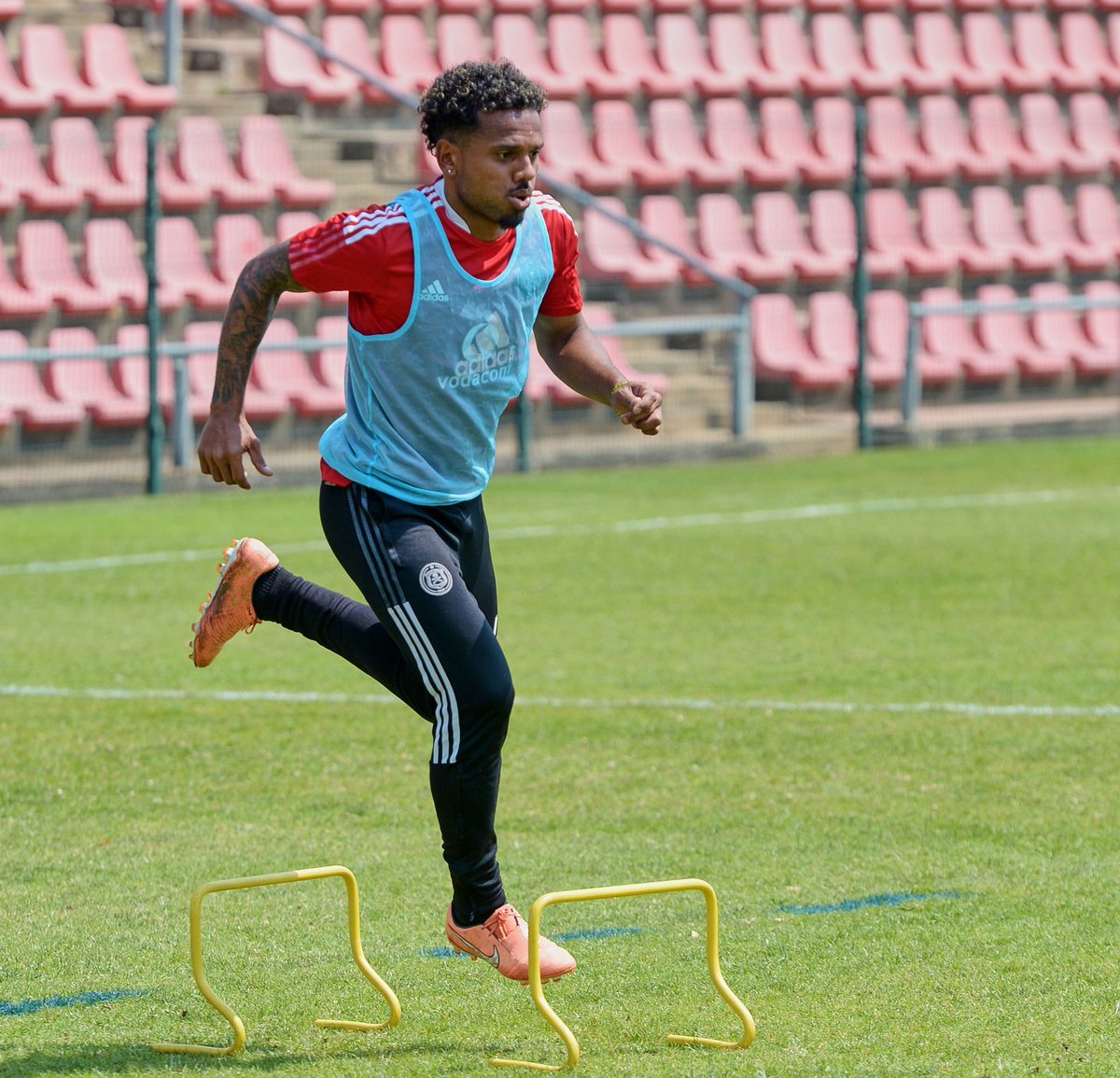 Smart_Bucs's tweet photo. Good morning buccaneers. Today is the day we've been waiting for. All the best boys ☠️☠️☠️🙅🏽‍♀️🙅🏽‍♀️🙅🏽‍♀️🙅🏽‍♀️
#OnceAlways
#MatchDay 
#MTN8
@orlandopirates https://t.co/X7TCYMMJY0