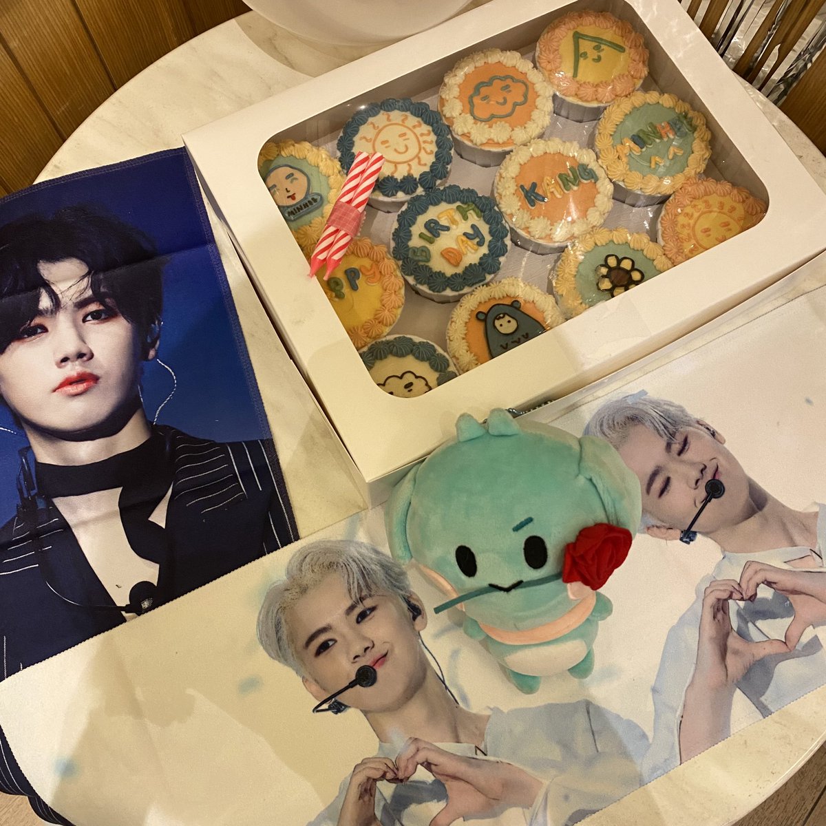 ddalgilleontae's tweet photo. #FALLinMINHEE 🧡 https://t.co/ALU56GZauu