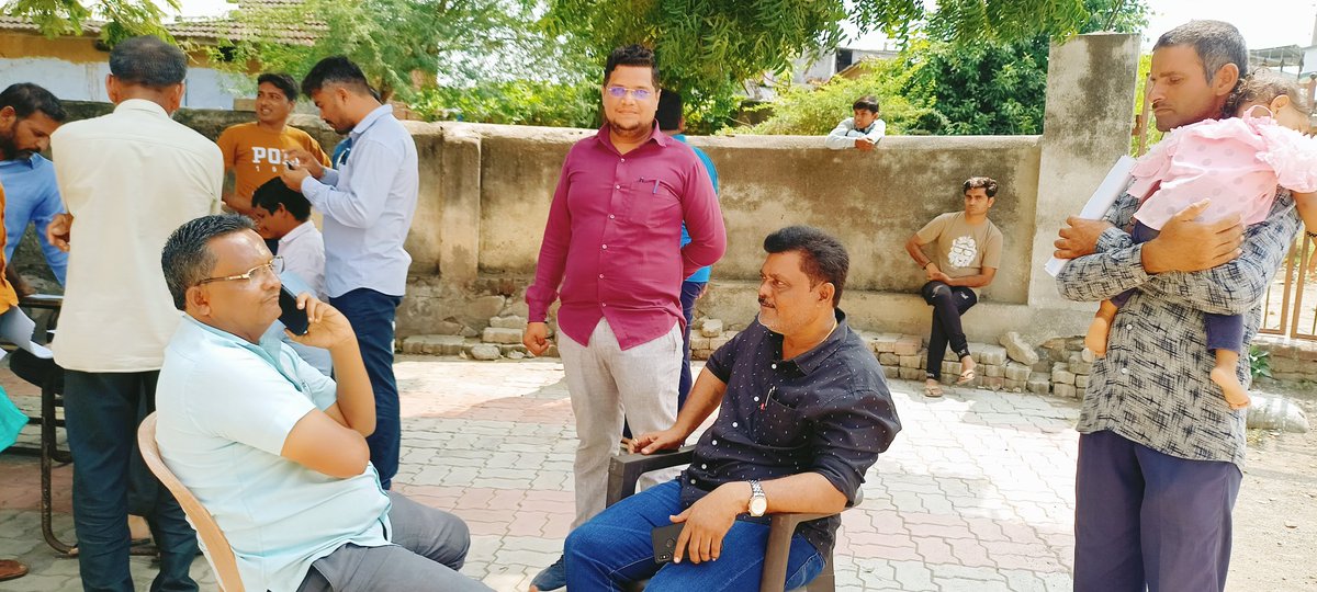 સરકારશ્રીના આઠમા તબક્કાના "સેવાસેતુ કાર્યક્રમ" અંતર્ગત ગારીયાધાર તાલુકાના નવાગામ ખાતે યોજવામાં આવેલ. જેમાં  ગારીયાધાર તાલુકાના નવાગામ,ખોડવદરી ,મેસણકા, ઠાંસા,લુવારા, સરંભડા, ગુજરડા, ભંડારીયા, સમઢિયાળા (શેલાર) ગામોનો સમાવેશ થયેલ.. જેમાં  ગામલોકોએ વિવિધ યોજનાકીય  કામગીરીનો લાભ લીધો.