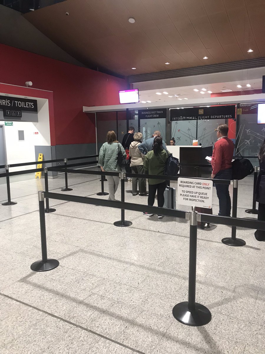 Flora Crowe (@floracrowe) on Twitter photo Nightmare Q <a href="/ShannonAirport/">Shannon Airport</a> this am Nightmare Q <a href="/ShannonAirport/">Shannon Airport</a> this am