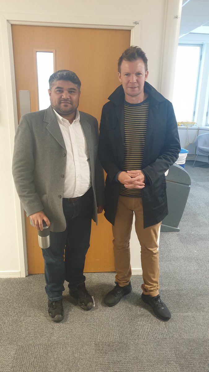 AtRiskTeachers's tweet photo. Great to see my former #BritishCouncil colleague @Abdullah_miri at yesterday's #AfghanistanWorkshop at LSE.
Also great to see so many individual campaigners &amp; NGOs working so hard to support Afghans.
#AtRiskTeachers @FCDOGovUK @GOVUK @ukhomeoffice @trussliz @JamesCleverly #EDI https://t.co/fkrqh5m0AV