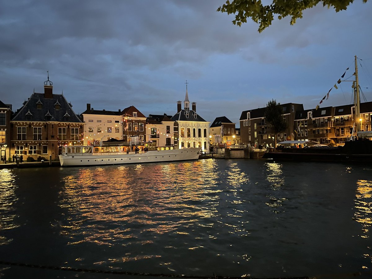 WimZeegers's tweet photo. Eindelijk weer eens een #furiade in #Maassluis https://t.co/Xy5jkOQKtO