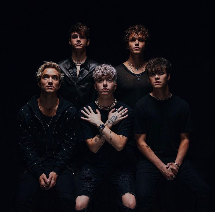 SeaveysHQ's tweet image. #OLD 📲 | @SeaveyDaniel 2 years ago today (september 30, 2020) via whydontwemusic instagram

“ #STREAMFALLIN”