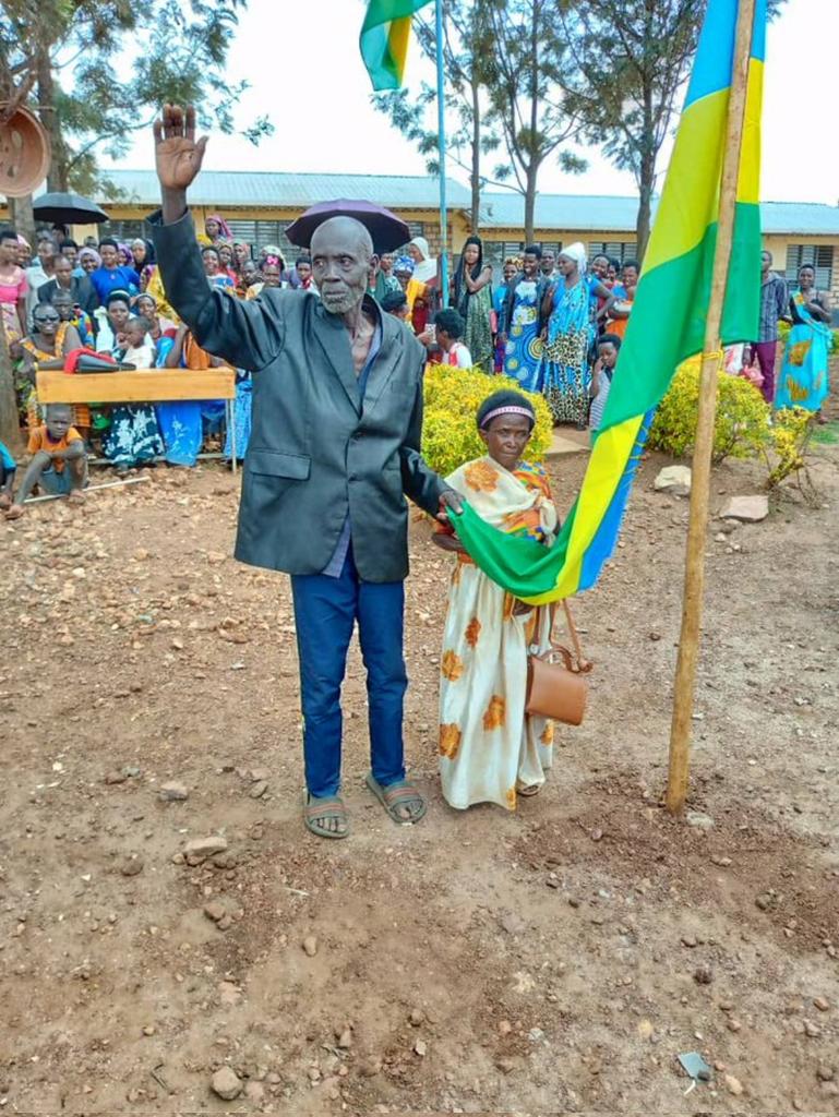 GakwayaMwene's tweet photo. Ibyo uko urukundo rutakibaho namahomvu namahomvu🙌🙌 https://t.co/9Xdbz46nzk