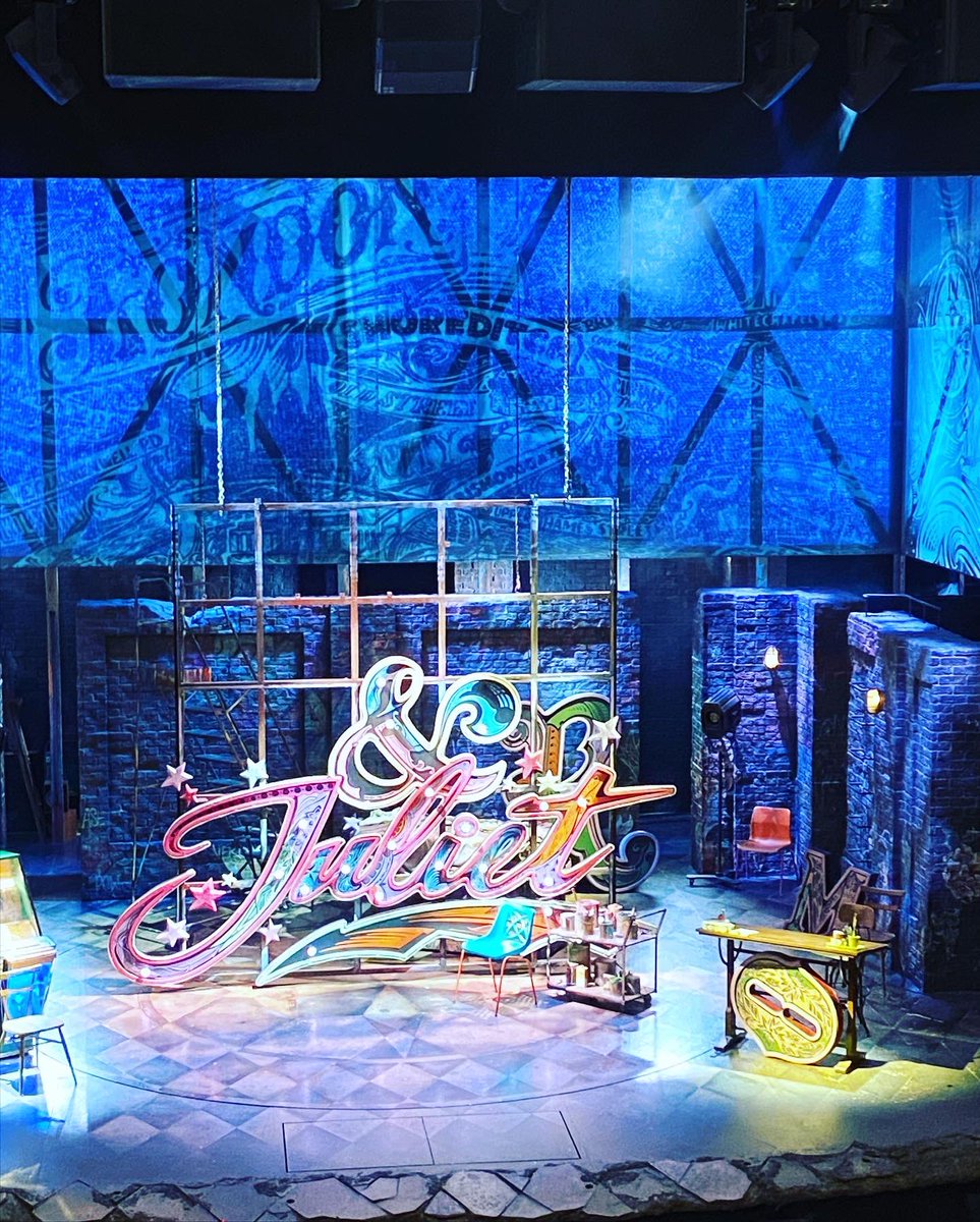 MelRheum's tweet photo. For #twitter friends - some advice: GO SEE &JULIET! #BestMusicalEver #OMG https://t.co/Q0Vhq2LO6w