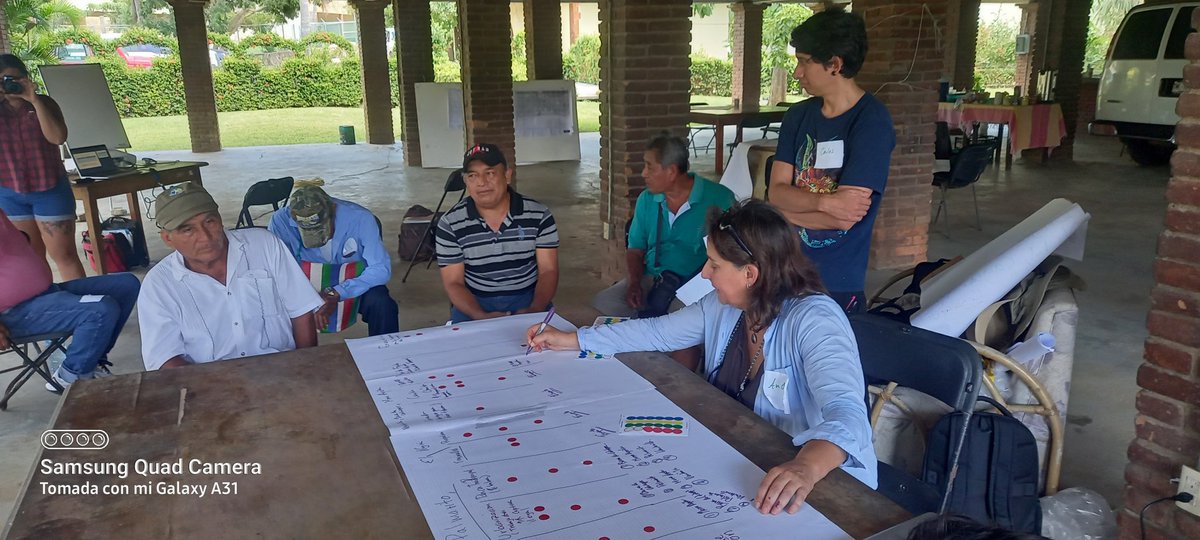 Importante e interesante taller con diferentes con tortugueros de diferentes comunidades