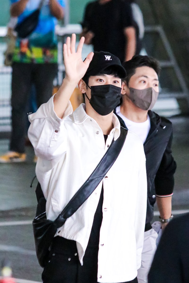 ซูฮยอนอ้ปป้าาา 🥰🥰🥰
#KimSooHyunInThailand  
#KimSooHyun #김수현 #คิมซูฮยอน 
#LotussXKimSooHyun