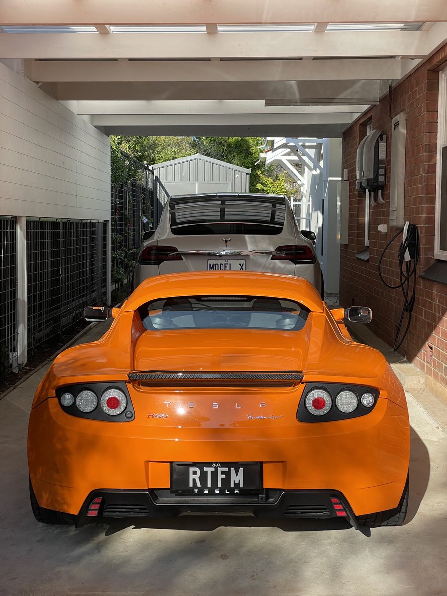 Simon Hackett tweet media