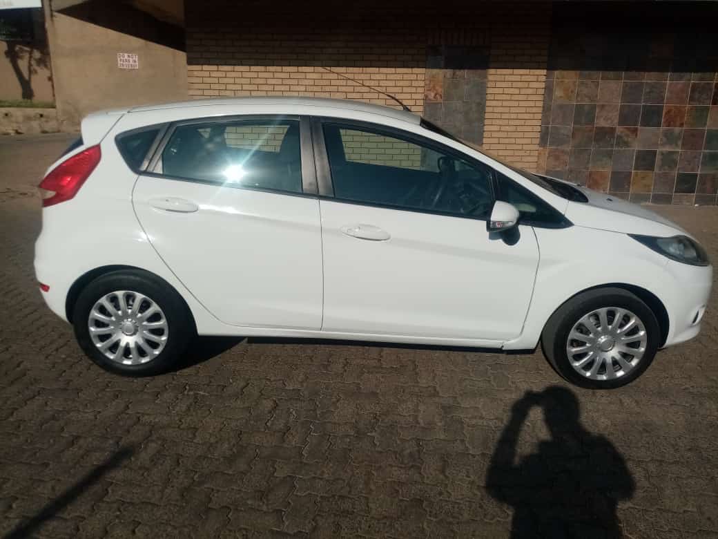 LifeAdex's tweet image. 2012 Ford Fiesta 1.4 Engine  Petrol km 132000 Manual power window Radio CD price R 75000 fm Plc call this number 0726531410 or 0629164359 my Address is No 650 louis botha avenue Bramley jhb finance blacklisted and Rent To own