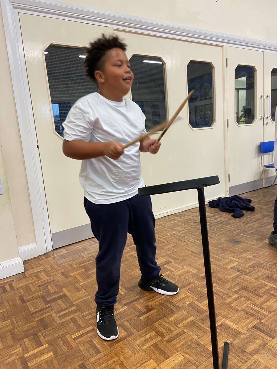 Thanks <a href="/Drumba_ltd/">DRUMBA®</a> chn at #teamLSM showed such a great growth mindset: risk taking, relationships, resilience, respect &amp; reflecting all being demonstrated💙<a href="/chrisdysonHT/">Chris Dyson FCCT</a> @james_jmw @MrsSEG1 <a href="/Edwards783/">heather Edwards</a> <a href="/drewpovey/">Drew Povey</a> <a href="/class_adams/">Class Adams</a> #courage #bold #strong #joshua1.9