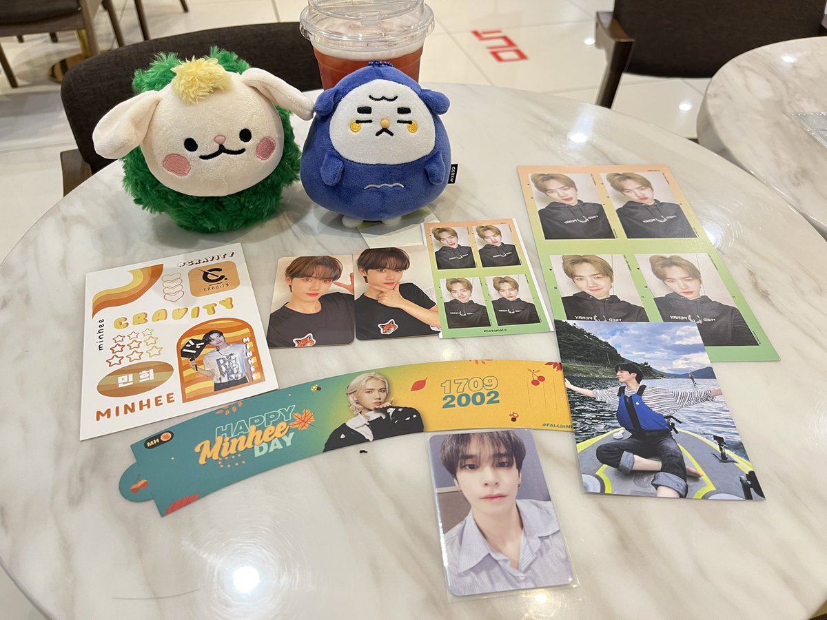 happy_n_e_s_s_'s tweet photo. Basically just came and go 😂 But its nice to drop by even for a while. 
Thanks to @FALLinMINHEE for organizing the event and thanks to @realize_woobin for Serim PC ☺️

#FALLinMINHEE https://t.co/vzPIIEpinY
