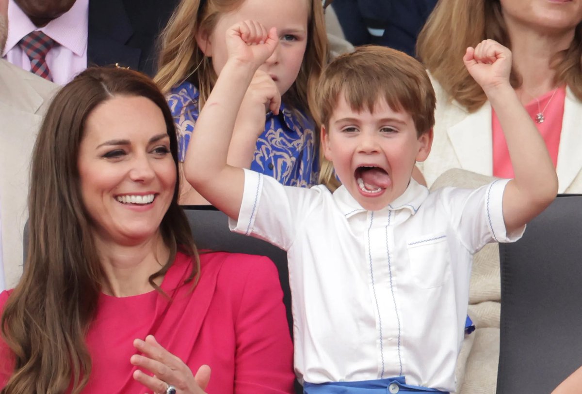 onlyjoekin_'s tweet photo. People thinking Prince Louis isn’t there because he’s too young 

The real reason: High chance of chaos #queensfuneral https://t.co/SYAZUosE5a
