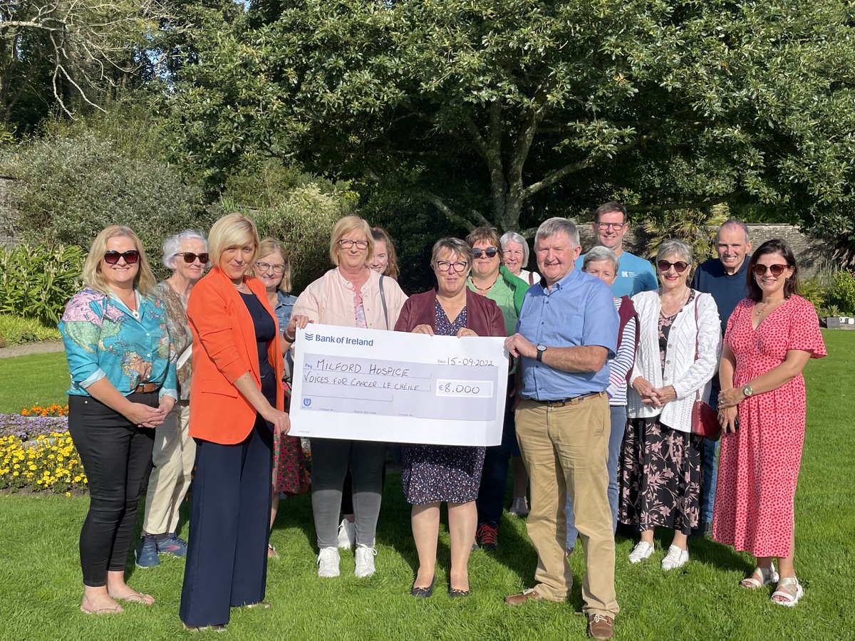 VandeleurWG's tweet photo. The #event 'Voices for Cancer', which took place at @VandeleurWG, raised β¬16,000!
All proceeds go to #WestClare Cancer Centre and @MilfordLmkCC.
Congrats to all involved and thanks to all who attended. We really appreciate your generosity! π
#eventireland #kilrush #clare https://t.co/0GZydTLKgq