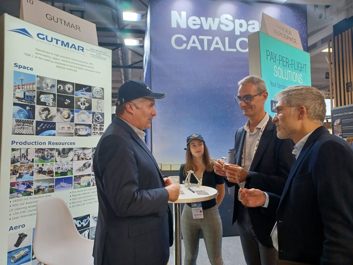 tic's tweet photo. #Compoxi
@Fregata_Space
#Gutmar
@isardSAT https://t.co/5jSFwQQpfx