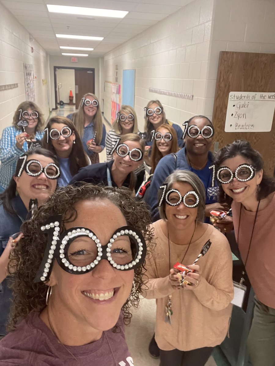 Amy Roebke tweet media