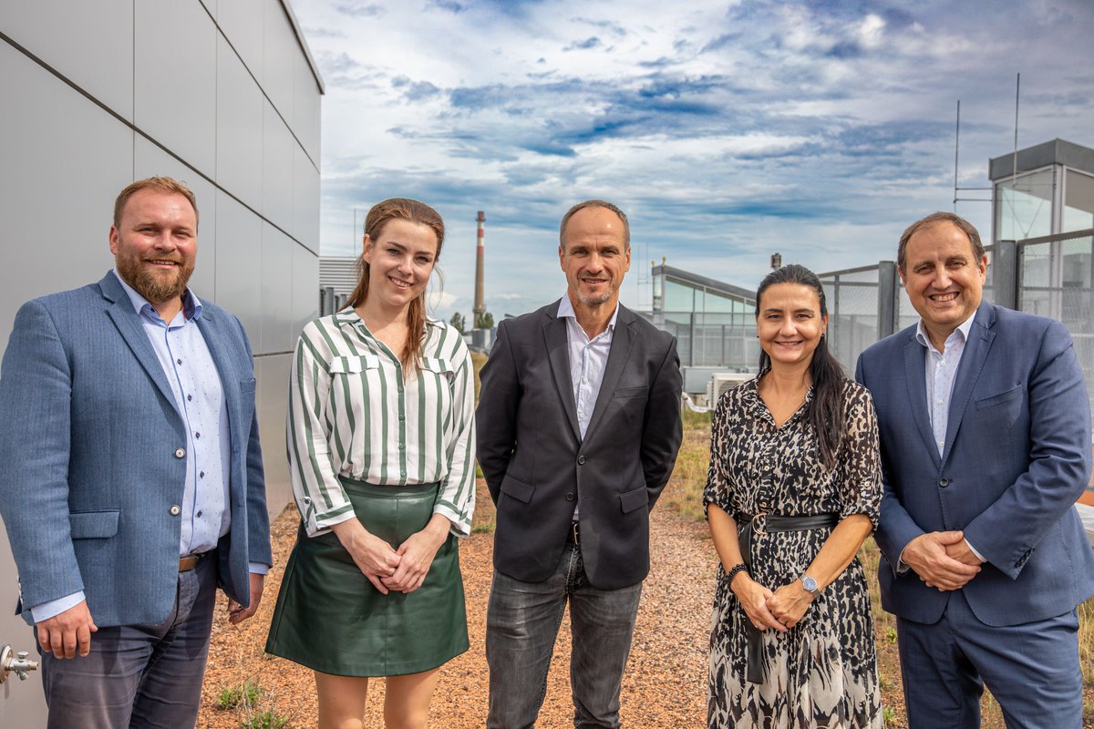 czGRADE's tweet image. Prof @schunemann_mac  accepted an invitation from Dr. Klugar and Prof. Pokorná to teach a workshop for members of the CEBHC-KT. The seminar on the topic of „Advances in GRADE methodology“ was held face-to-face at @muni. Read more here: muni.cz/go/96a758