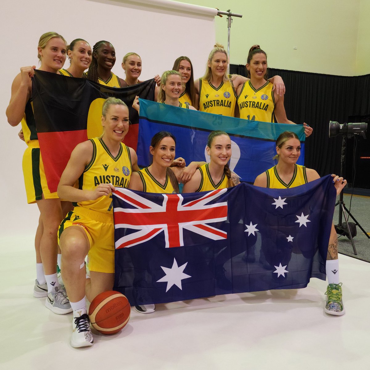 Opals shining bright in Sydney 🌟 #FIBAWWC x @BasketballAus