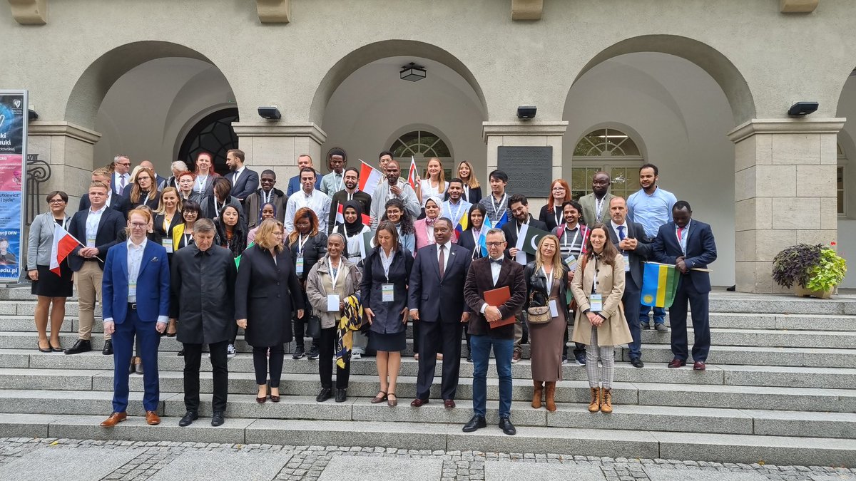 RwandaInPoland's tweet photo. Today, HE prof.@ashyaka, the Ambassador of #Rwanda to #Poland, was the Guest speaker at @Pwr_wroclaw, during the launch of new EU driven Erasmus Mundus Joint master's program  (SBBE). Over 20 candidates from 18 countries of Global South, including Rwanda, will study this program. https://t.co/QHlradQjr2