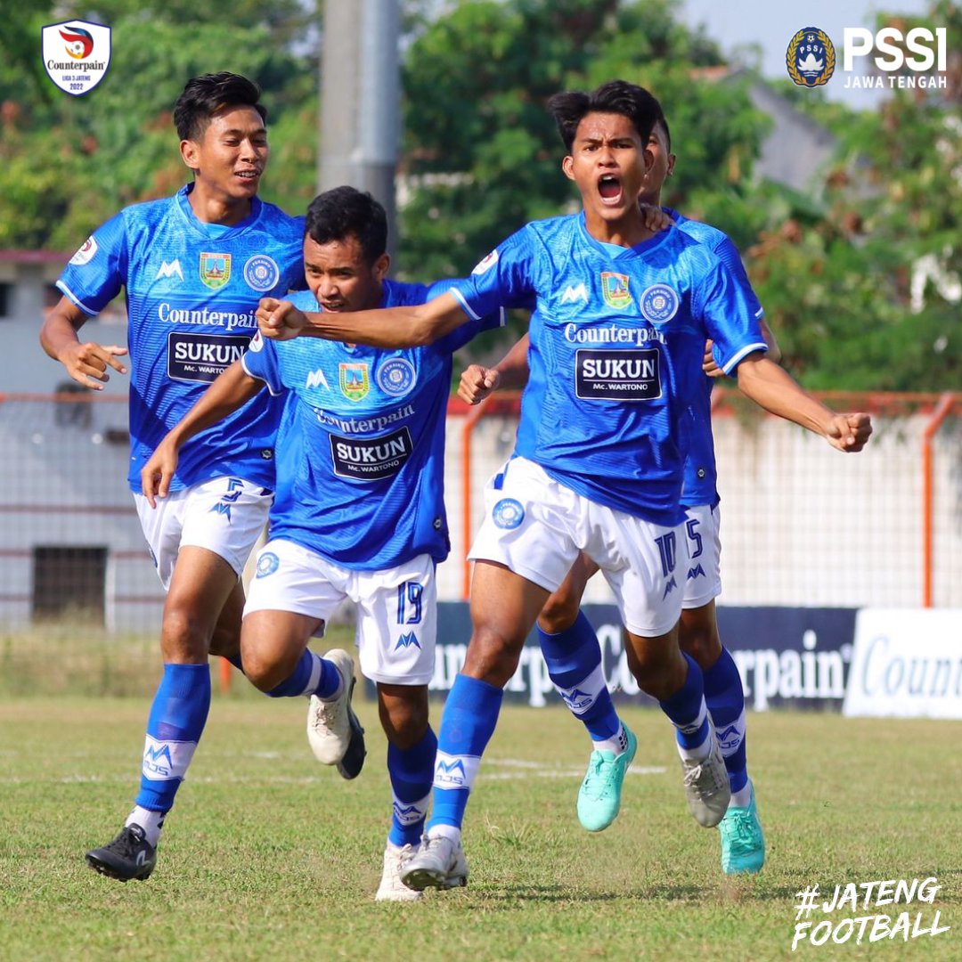 Potret Pembukaan Counterpain Liga 3 Jateng 2022 di Std Wergu Wetan, Kudus ⚽️

----
𝙂𝙊, 𝙁𝙄𝙂𝙃𝙏, 𝙒𝙄𝙉 ! 𝙈𝙖𝙠𝙚 𝙪𝙨 𝙥𝙧𝙤𝙪𝙙 💥✊

#Counterpainliga3jateng2022 
#AsprovPSSIJateng 
#Badanligajateng
#Jatengfootball
