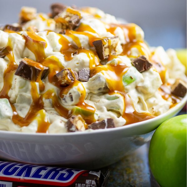 RegionalUSFood's tweet image. Snickers salad (Upper Midwest)