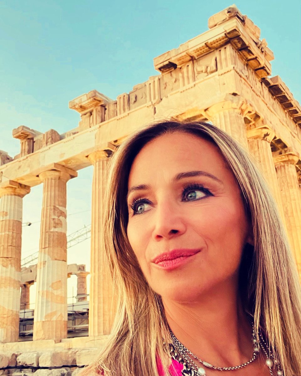 ellymariasymons's tweet photo. I ❤️ Parthenon
#iconic #architecture #acropolis #museum #athens #greece #parthenon #reunitethemarbles #returnthemarbles #bringthemback https://t.co/F0OSwJD3KI