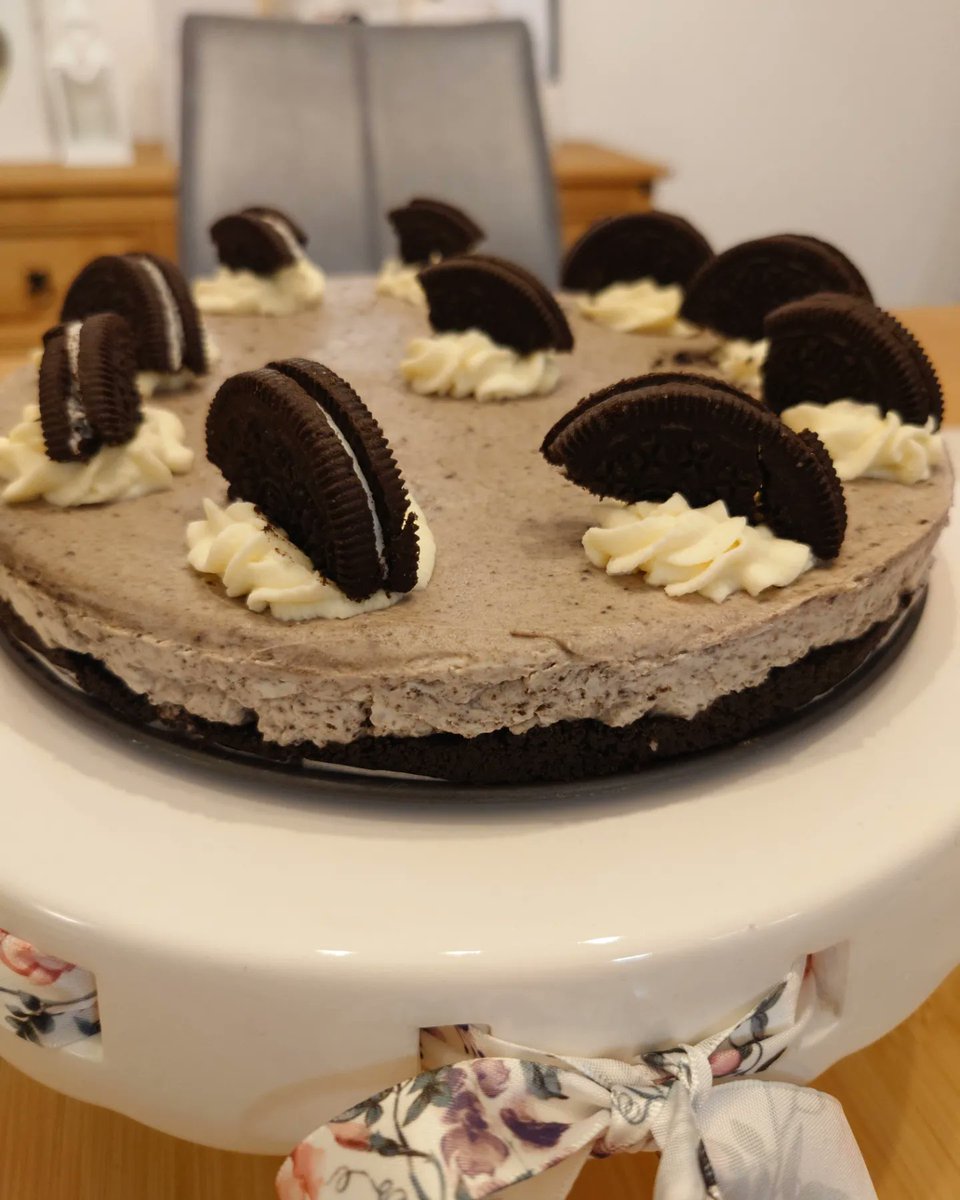 test Twitter Media - I made a thing today:

Oreo Cheesecake!

2 of my favourites together ☺

Proper tasty 😋

#Oreo #OreoCheesecake #Cheesecake #Dessert #Cake #Homemade #Yummy #MyFitnessPal #MyFitnessPalUK #HealthyRecipes https://t.co/UNwPX8LGIp