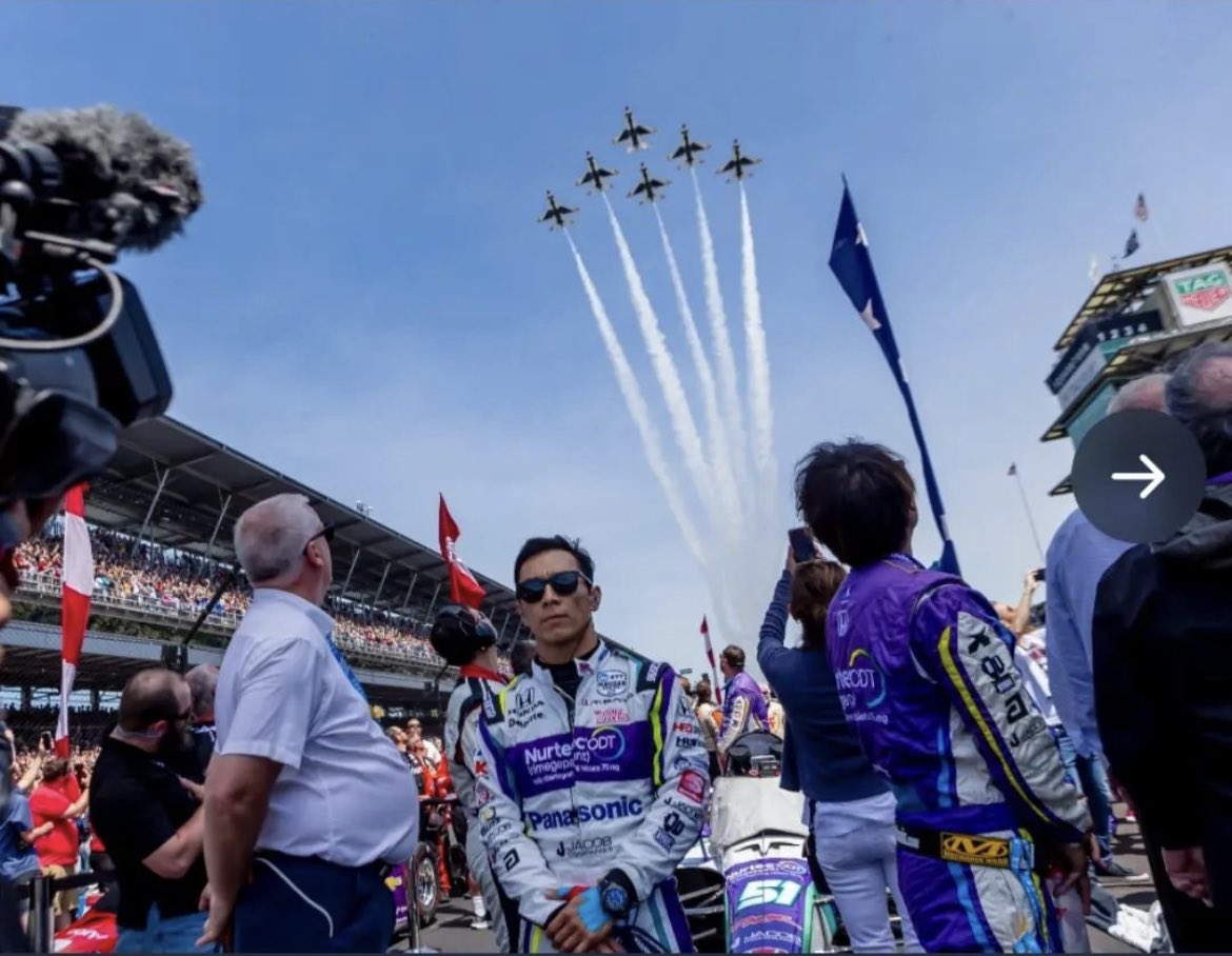 HisashiSpinoff1's tweet photo. ようやく飾れました！
インディ500で買ったお土産の絵

全ての記憶が今でも鮮明に残っている
本当に素晴らしく貴重な時間を過ごせたと強く思います

アメリカにおけるモータースポーツの原点を見た気持ちでした
また絶対行く！！

#imdy500
#佐藤琢磨
#JUSTINPATTEN
#indyims https://t.co/HbpUkCQ4sL
