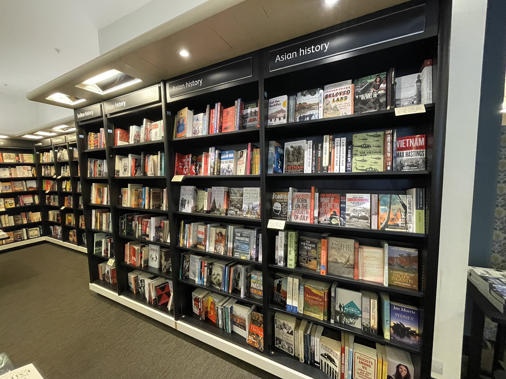 C Nguyen on Twitter "Visited the biggest Waterstones bookstore branch